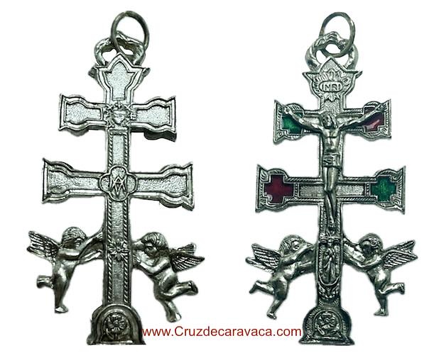 CRUZ DE CARAVACA DE METAL PLATEADO MEDIANA CON ANGELES CRISTO Y EL CORAZÓN DE JESÚS 