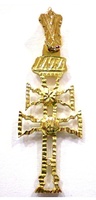 18kt GOLD CARAVACAN CROSS WITH TWO-SIDED GOLDEN FRAMES AND RELIEFS